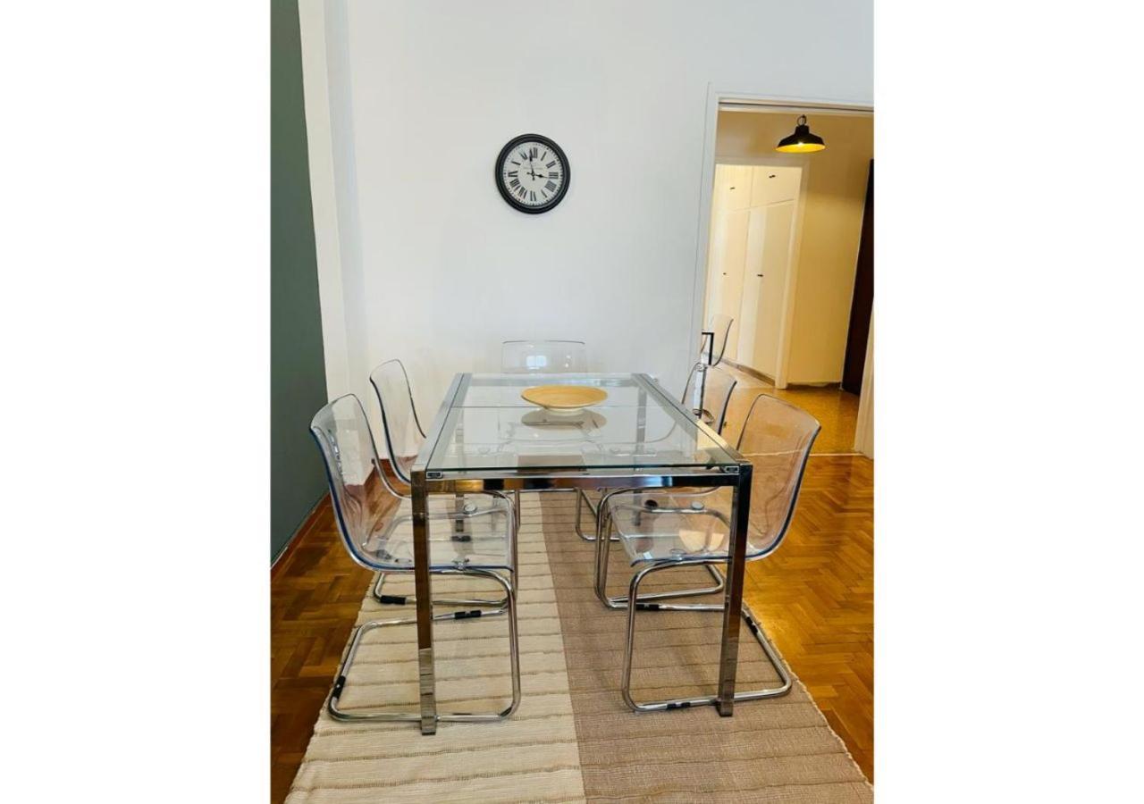 Cozy Apartment In Central Athens - Sleeps 6 Exterior photo